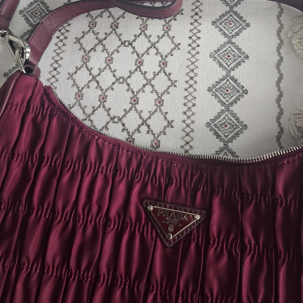 Prada Fabric and Leather Pink Handbag. - Picture 15 of 17